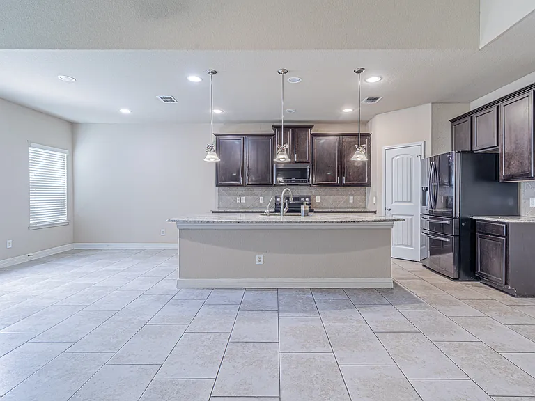 5488 Devonwood St — Photo 11