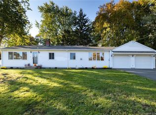 28 Pequot Rd, Wallingford, CT 06492