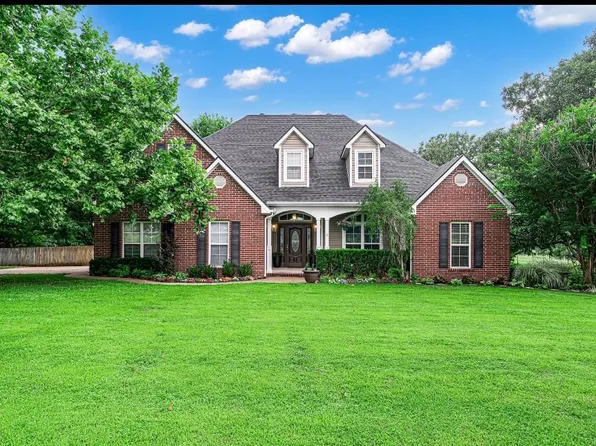 17995 Harmon Rd, Fayetteville, AR 72704