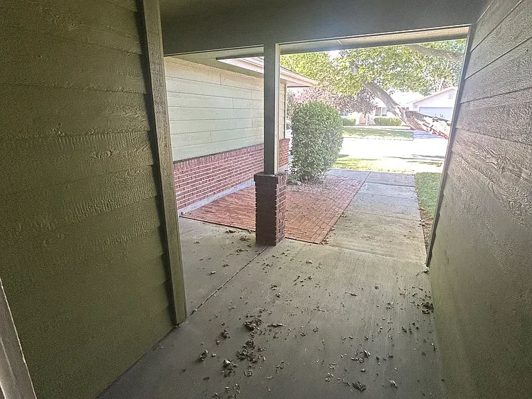 5798 W Lucky St — Photo 3