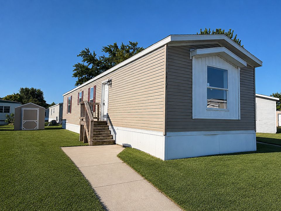 1st image of 38000 Le Chateau Blvd #114