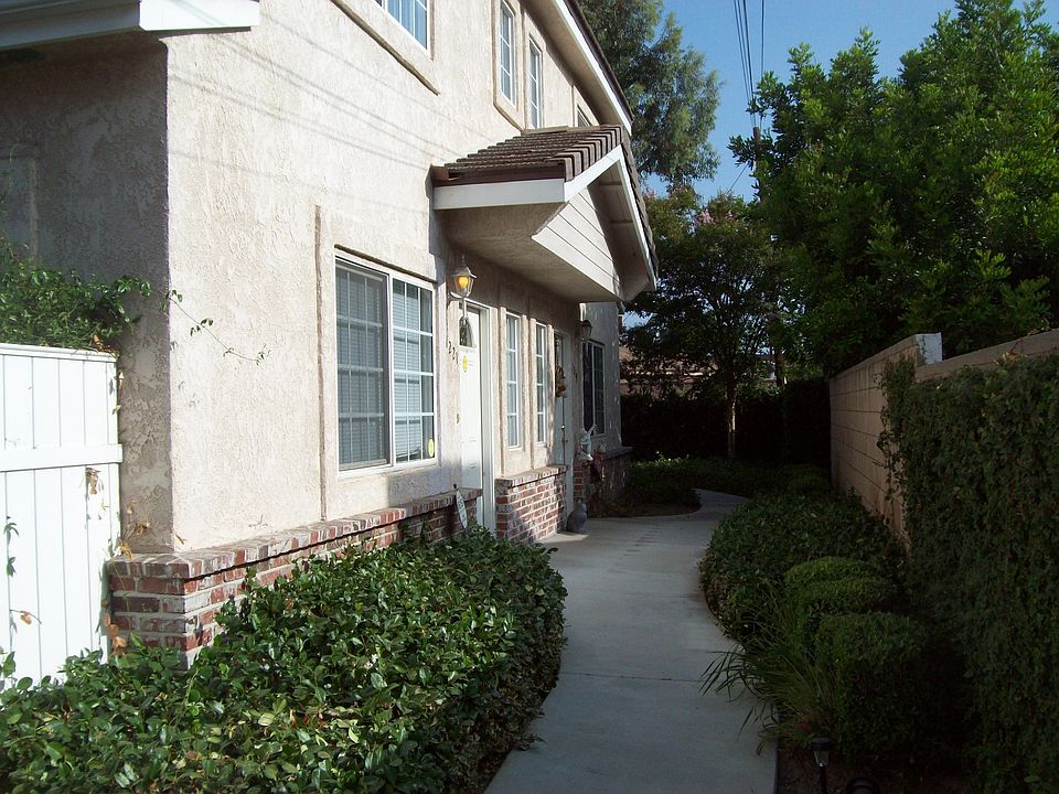 1st image of 1219 W Badillo St