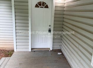 407 Atlanta St APT B, Barnesville, GA 30204
