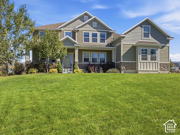 4th image of 4835 E Walker Cir