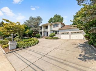 335 Dunhams Corner Rd, East Brunswick, NJ 08816