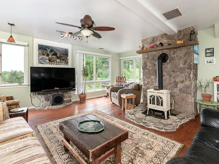 17 Gebig Rd #1 — Photo 8
