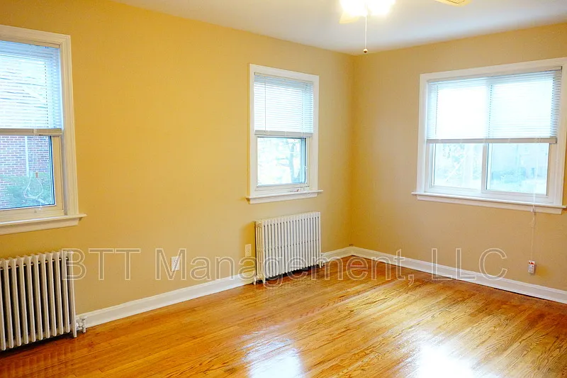8203 Garland Ave #4