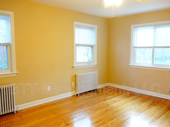 8203 Garland Ave APT 4, Takoma Park, MD 20912