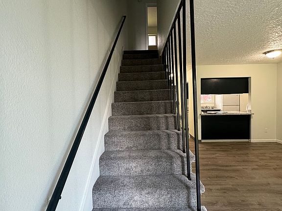3rd image of 15139 SE Powell Blvd #5