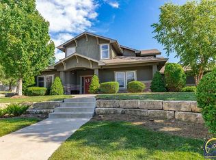 4104 Blackjack Oak Dr, Lawrence, KS 66047