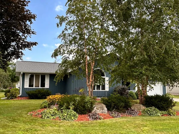 110 Angelique Ave, Wabasha, MN 55981