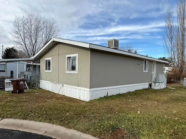 1350 W 300 N Trailer 20, Clearfield, UT 84015