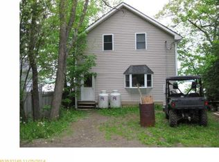101 Maplewood Rd, Newport, ME 04953