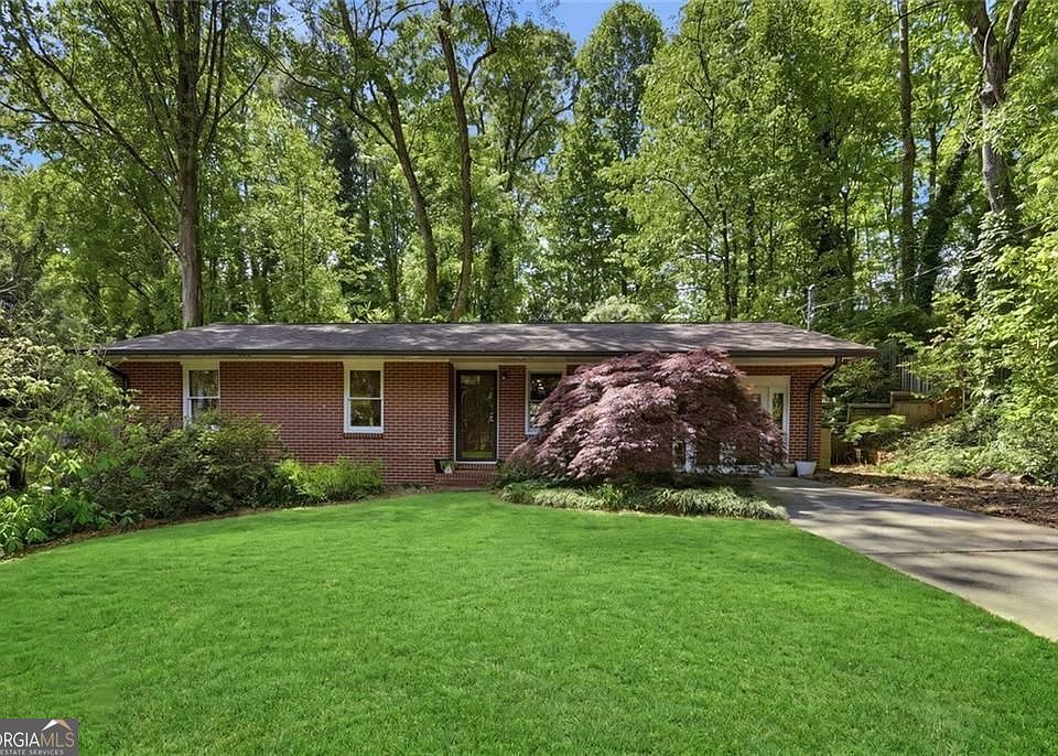 1st image of 744 Bonnie Dell Dr