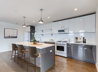 Eleven 5 Lake, Libertyville, IL 60048