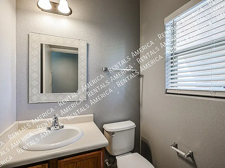 6443 W Sophie Ln — Photo 5