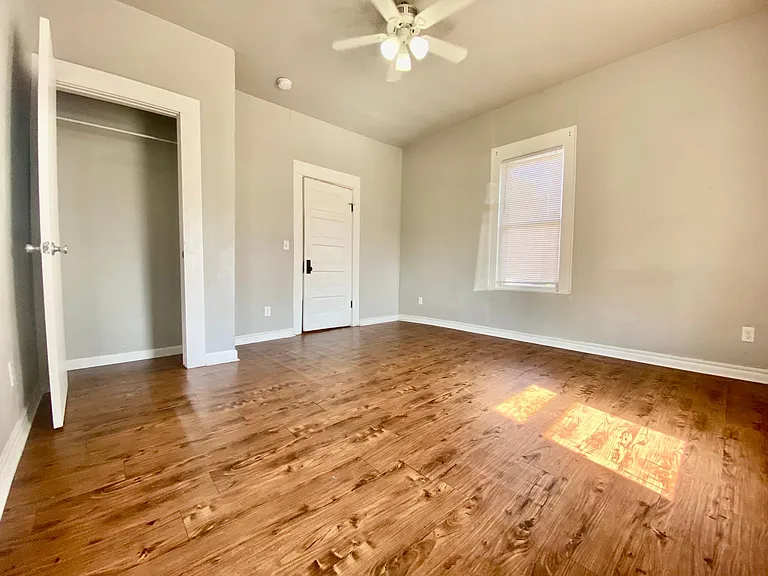 1315 NE 19th St — Photo 15