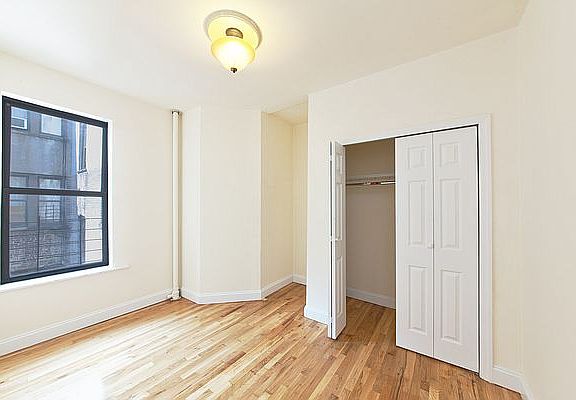 3rd image of 100 W 139th St #34
