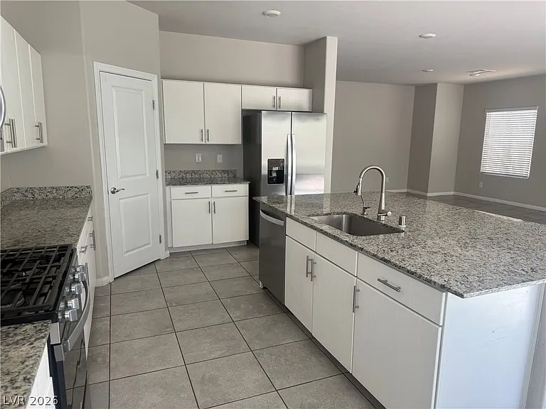 8928 Seal Cove St — Photo 10