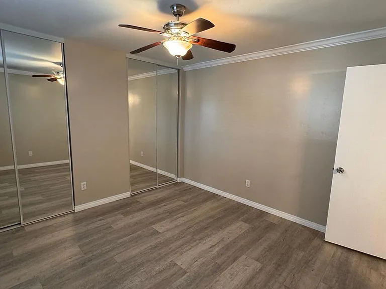 3985 Riviera Dr #B — Photo 11