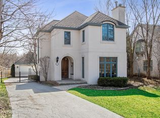 737 Highview Ter, Lake Forest, IL 60045