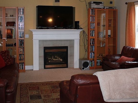 4th image of 702 S Hill Park Dr Ste 203