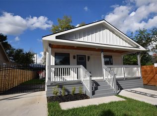 813 E 32nd 1/2 St, Houston, TX 77022