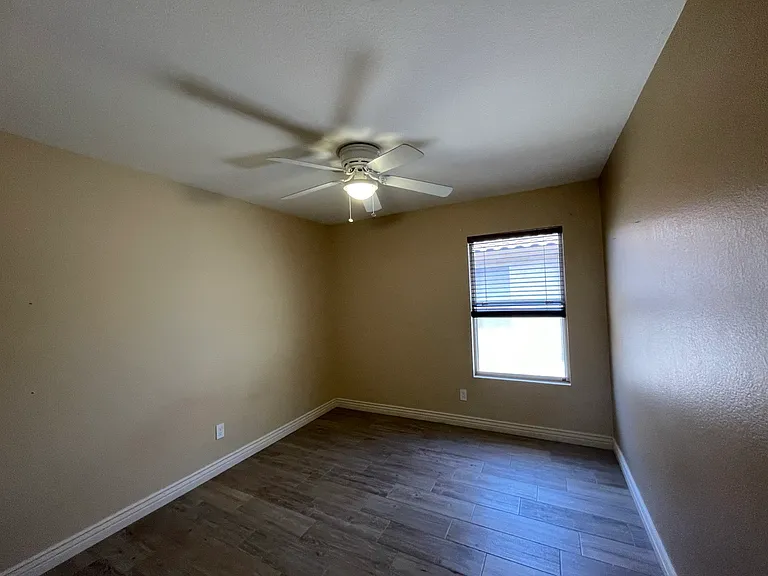 1220 W Butler Dr — Photo 21