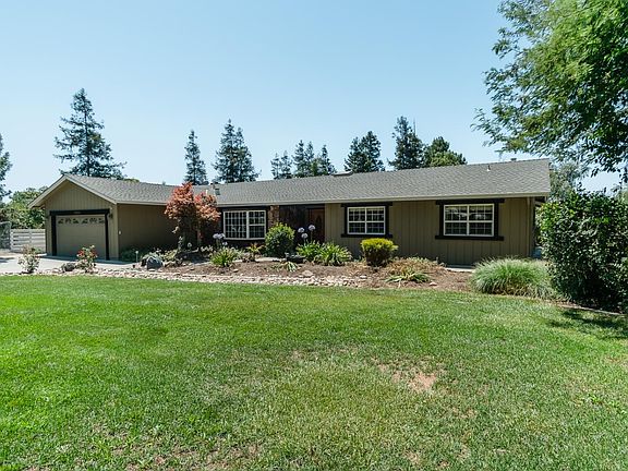 2nd image of 15055 Columbet Ave