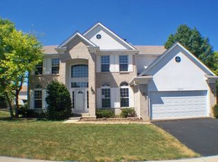 1400 Halifax Dr, Mundelein, IL
