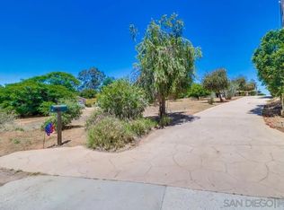 530 Mountain View Rd, El Cajon, CA 92021