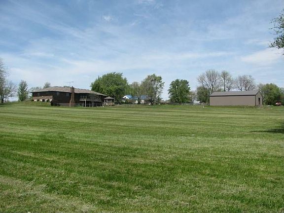 Back View of Acreage