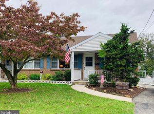 135 E Cedar St, Fleetwood, PA 19522