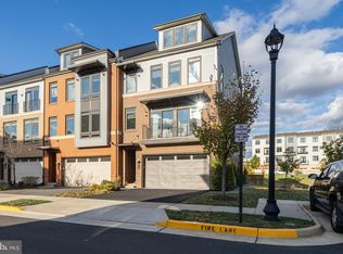 1312 White Feldspar Ter SE, Leesburg, VA 20175