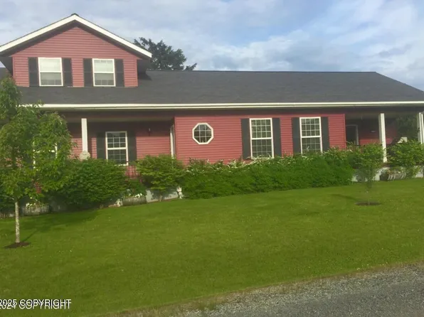 601 Queen St, Petersburg, AK 99833