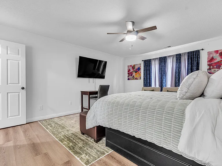 7650 Hedgington Dr — Photo 17
