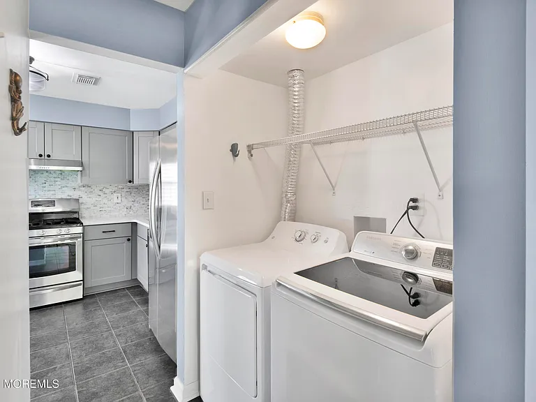 6 Stowe Ct — Photo 17