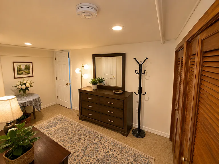 37 Irving Pl — Photo 16