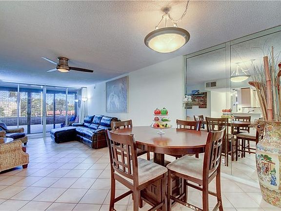 3rd image of 740 S Federal Hwy APT 210