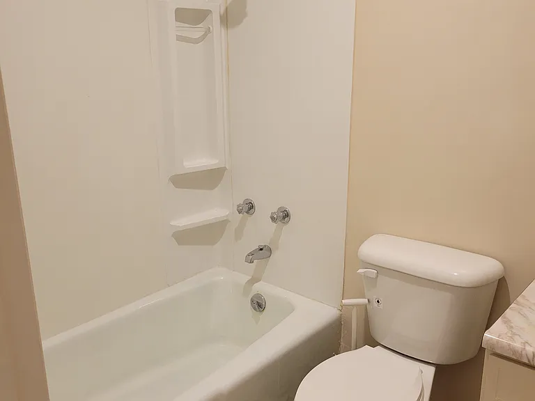 225 Butler St #4 — Photo 3
