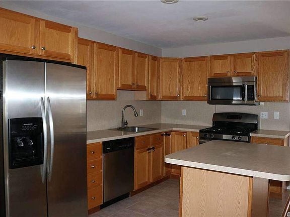 2nd image of 111 W Broadway #203
