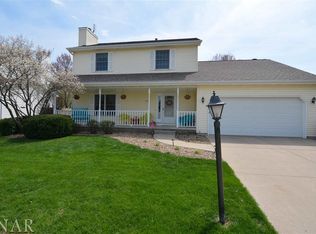 3109 Eagle Creek Dr, Bloomington, IL 61704