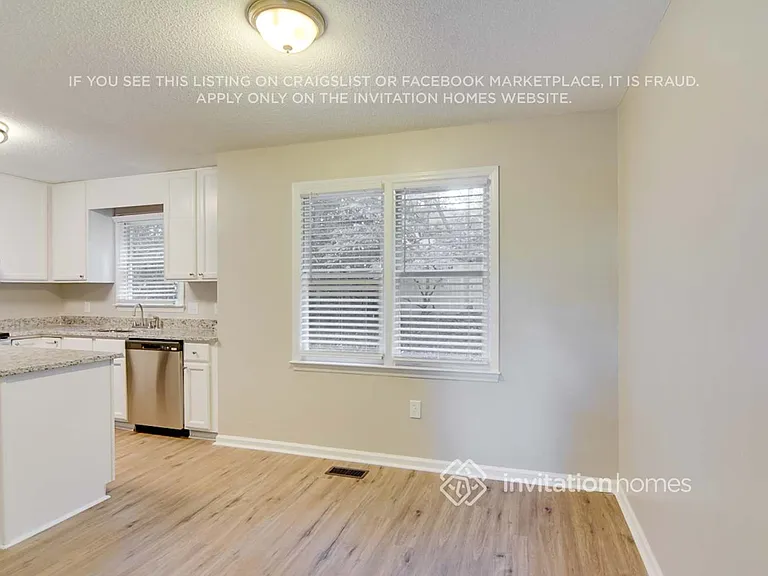 3925 Old Coach Rd — Photo 10