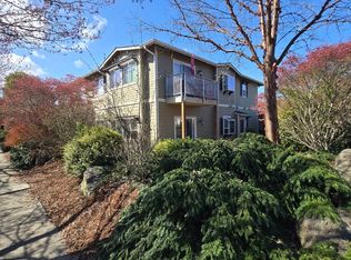 Deer Hollow (1605 10th St), Pt Townsend, WA 98368