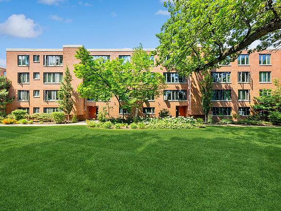 2nd image of 5510 S Woodlawn Ave #202