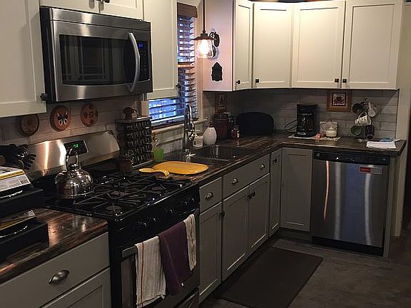 3rd image of 4323 Southern Blvd