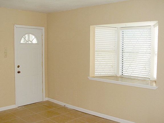 5th image of 1409 E Mimosa Ave