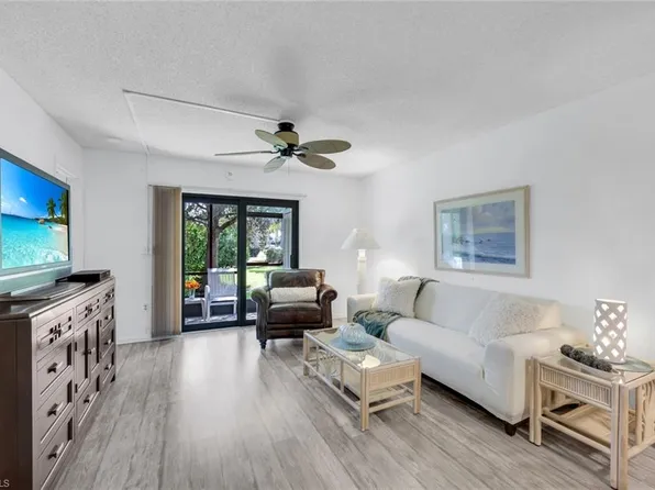 4251 27th CT SW #103, NAPLES, FL 34116