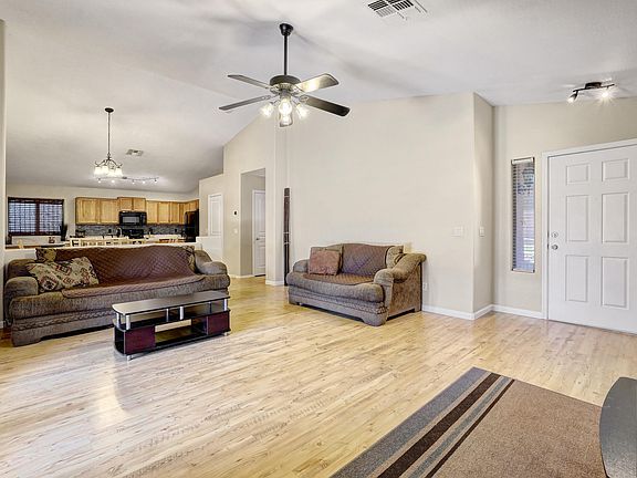 3rd image of 8069 N 109th Ln