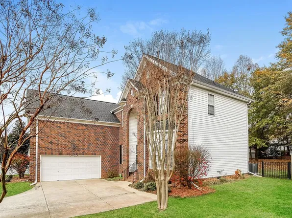 14827 Hawick Manor Ln, Pineville, NC 28134